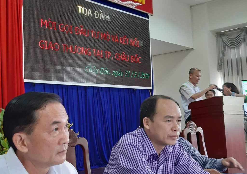 Ông Hoàng Mạnh Khải - Giám đốc ESC phát biểu.